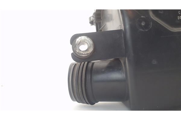 Recambio de carcasa filtro aire para kia ceed sportswagon (ed) 2.0 emotion referencia OEM IAM 281101H300  