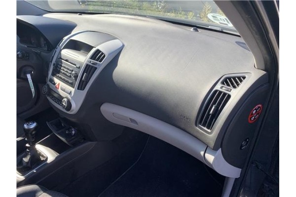 Recambio de kit airbag para kia ceed sportswagon (ed) 2.0 emotion referencia OEM IAM 569001H000EQ  