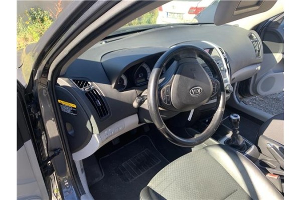 Recambio de kit airbag para kia ceed sportswagon (ed) 2.0 emotion referencia OEM IAM 569001H000EQ  