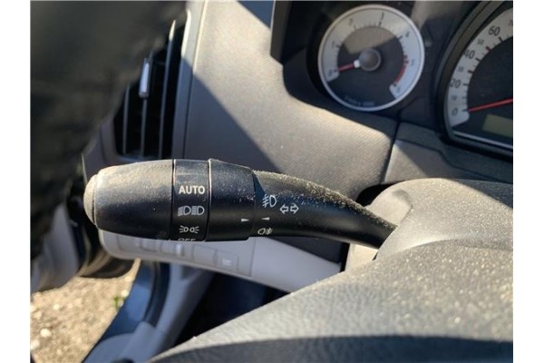 Recambio de mando intermitencia para kia ceed sportswagon (ed) 2.0 emotion referencia OEM IAM 934101H400  