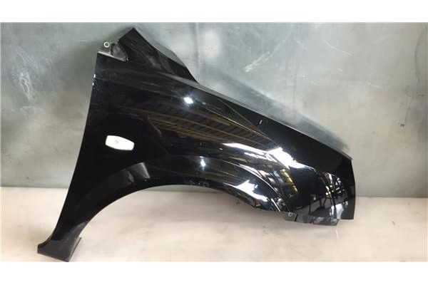 Recambio de aleta delantero derecha para kia carens (rs) 2.0 crdi referencia OEM IAM K2JA52111  