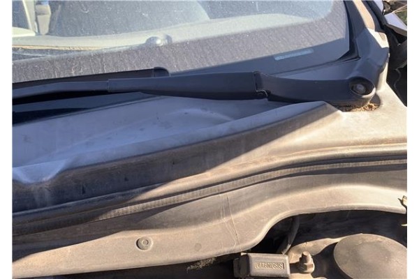 Recambio de motor limpiaparabrisas delantero para kia ceed sportswagon (ed) 2.0 emotion referencia OEM IAM 981001H000  