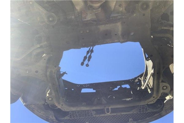 Recambio de subchasis para kia ceed sportswagon (ed) 2.0 emotion referencia OEM IAM 624051H020  