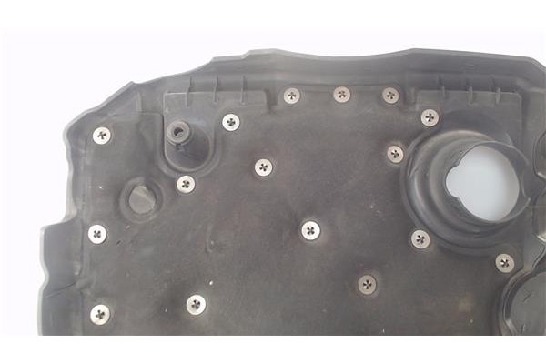 Recambio de tapa motor para kia ceed sportswagon (ed) 2.0 emotion referencia OEM IAM 2924027060  