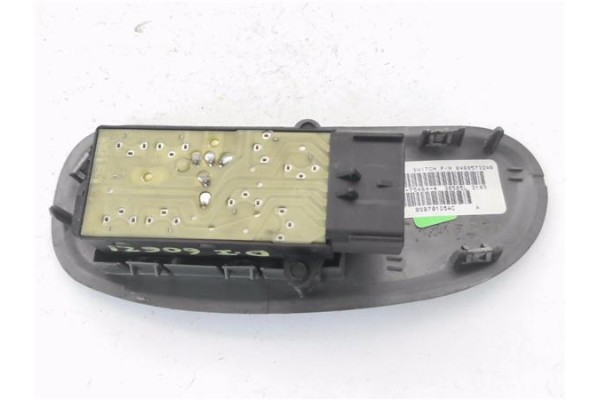 Recambio de mando elevalunas delantero izquierdo para chrysler voyager (rg) 2.4 referencia OEM IAM 4685732AC 0SB701D5AC 04685732