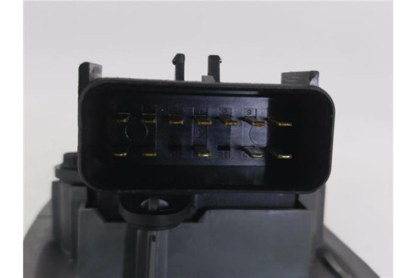 Recambio de mando elevalunas delantero izquierdo para chrysler voyager (rg) 2.4 referencia OEM IAM 4685732AC 0SB701D5AC 04685732