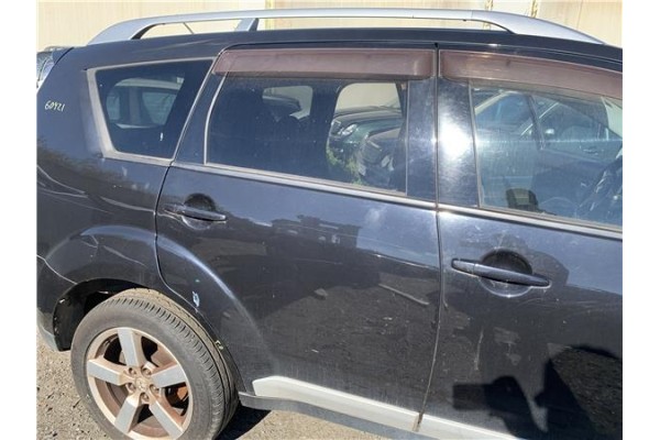 Recambio de puerta trasero derecha para mitsubishi outlander (cw0) 2.0 di-d intense referencia OEM IAM 5730A244  