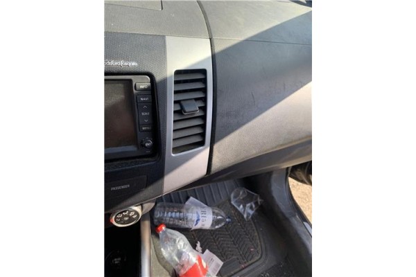 Recambio de rejilla entrada de aire para mitsubishi outlander (cw0) 2.0 di-d intense referencia OEM IAM 8030A014XA  