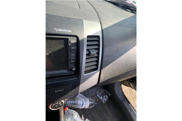 Recambio de rejilla entrada de aire para mitsubishi outlander (cw0) 2.0 di-d intense referencia OEM IAM 8030A014XA  
