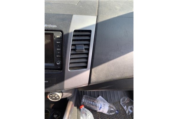 Recambio de rejilla entrada de aire para mitsubishi outlander (cw0) 2.0 di-d intense referencia OEM IAM 8030A014XA  
