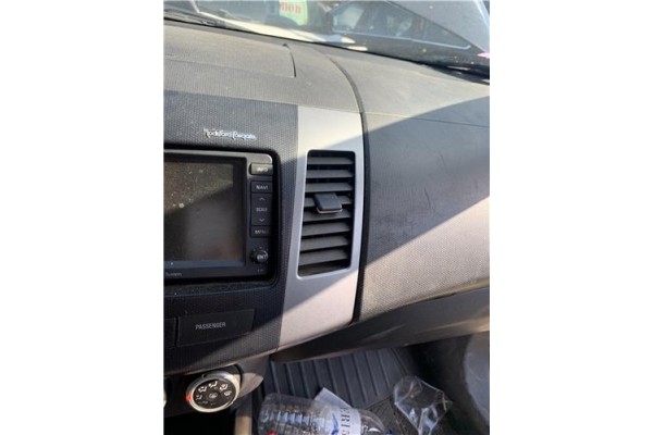 Recambio de rejilla entrada de aire para mitsubishi outlander (cw0) 2.0 di-d intense referencia OEM IAM 8030A014XA  