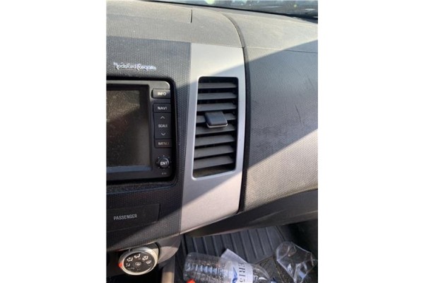 Recambio de rejilla entrada de aire para mitsubishi outlander (cw0) 2.0 di-d intense referencia OEM IAM 8030A014XA  
