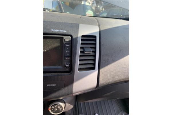Recambio de rejilla entrada de aire para mitsubishi outlander (cw0) 2.0 di-d intense referencia OEM IAM 8030A014XA  