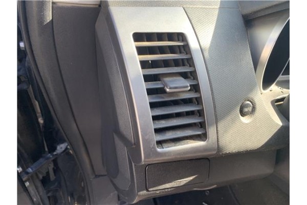 Recambio de rejilla entrada de aire para mitsubishi outlander (cw0) 2.0 di-d intense referencia OEM IAM 8030A024XA  