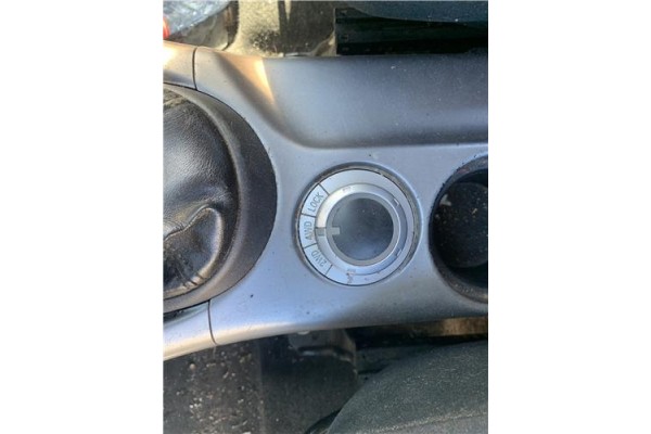 Recambio de selector de cambio para mitsubishi outlander (cw0) 2.0 di-d intense referencia OEM IAM 8604A008  