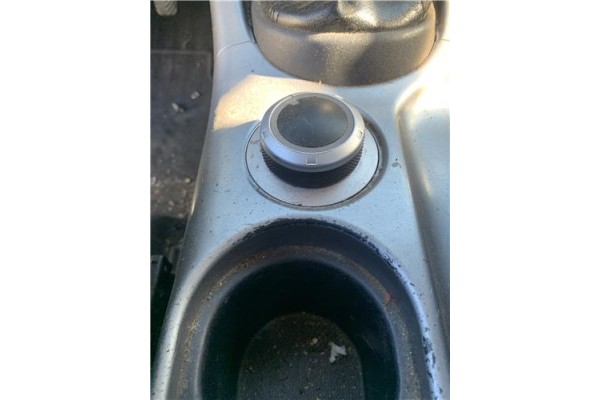 Recambio de selector de cambio para mitsubishi outlander (cw0) 2.0 di-d intense referencia OEM IAM 8604A008  