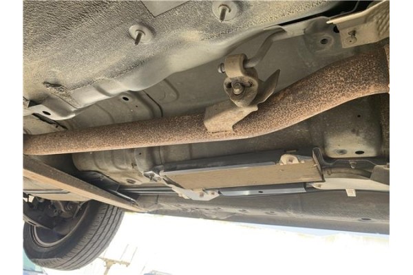 Recambio de tubo escape central para mitsubishi outlander (cw0) 2.0 di-d intense referencia OEM IAM Z3004 71043 