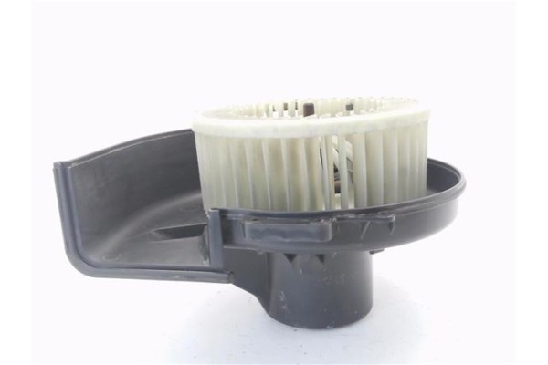 Recambio de motor calefaccion para volkswagen polo iv (9n1) 1.2 12v referencia OEM IAM 6Q1820015C  