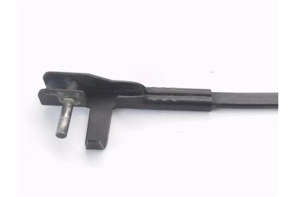 Recambio de brazo limpiaparabrisas delantero derecho para volkswagen polo iv (9n1) 1.4 16v referencia OEM IAM 6Q1955410A  