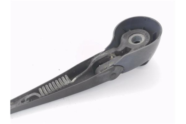 Recambio de brazo limpiaparabrisas trasero para volkswagen polo iv (9n1) 1.4 16v referencia OEM IAM 6Q6955707  
