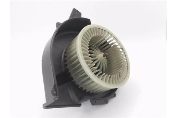 Recambio de motor calefaccion para volkswagen polo iv (9n1) 1.4 16v referencia OEM IAM 6Q1820015C  