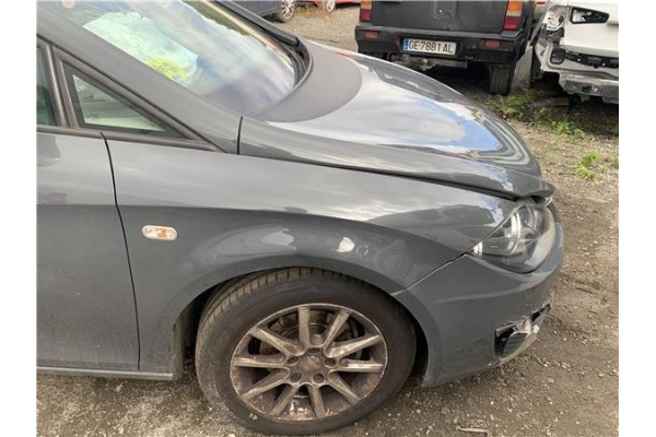 Recambio de aleta delantero derecha para seat leon (1p1) 1.9 tdi referencia OEM IAM 1P0821022A  