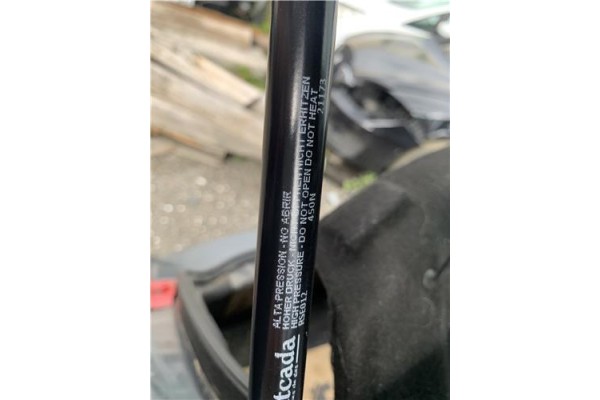 Recambio de amortiguador porton para seat leon (1p1) 1.9 tdi referencia OEM IAM RSE012450N21173 1P9827550 