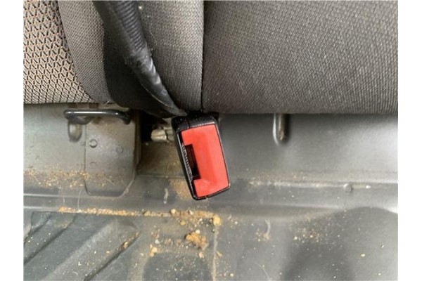 Recambio de anclaje cinturon trasero derecho para seat leon (1p1) 1.9 tdi referencia OEM IAM 1K0857740HQVZ 1P0857807B 