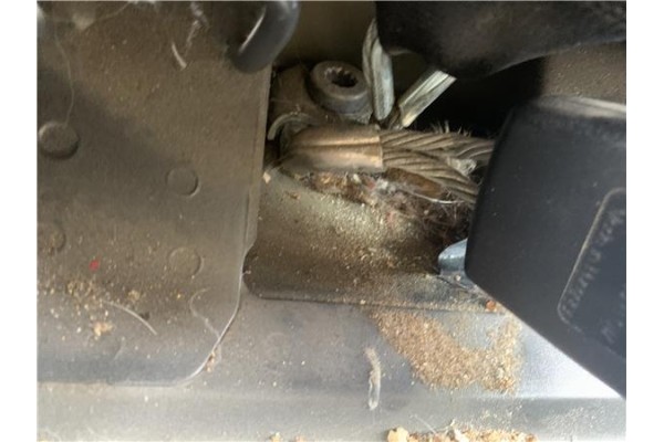 Recambio de anclaje cinturon trasero derecho para seat leon (1p1) 1.9 tdi referencia OEM IAM 1K0857740HQVZ 1P0857807B 