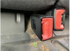 Recambio de anclaje cinturon trasero izquierdo para seat leon (1p1) 1.9 tdi referencia OEM IAM 1K0857739MQVZ 27022009 