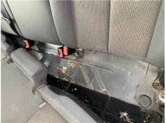 Recambio de anclaje cinturon trasero izquierdo para seat leon (1p1) 1.9 tdi referencia OEM IAM 1K0857739MQVZ 27022009 