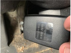 Recambio de anclaje cinturon trasero izquierdo para seat leon (1p1) 1.9 tdi referencia OEM IAM 1K0857739MQVZ 27022009 