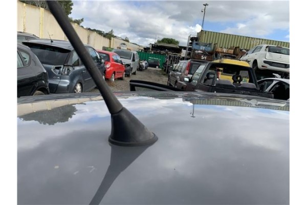 Recambio de antena electrica para seat leon (1p1) 1.9 tdi referencia OEM IAM 6J0035849 1P0035501A 