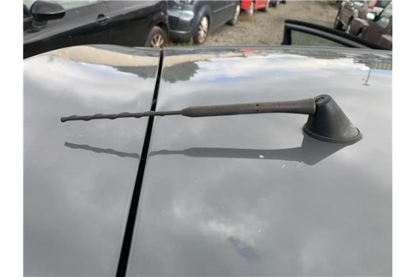 Recambio de antena electrica para seat leon (1p1) 1.9 tdi referencia OEM IAM 6J0035849 1P0035501A 