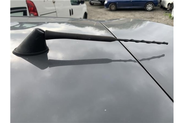 Recambio de antena electrica para seat leon (1p1) 1.9 tdi referencia OEM IAM 6J0035849 1P0035501A 