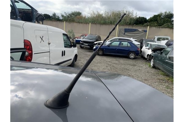 Recambio de antena electrica para seat leon (1p1) 1.9 tdi referencia OEM IAM 6J0035849 1P0035501A 