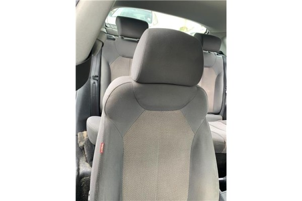 Recambio de asiento delantero derecho para seat leon (1p1) 1.9 tdi referencia OEM IAM 1K4881105PC 1K4881105PD 