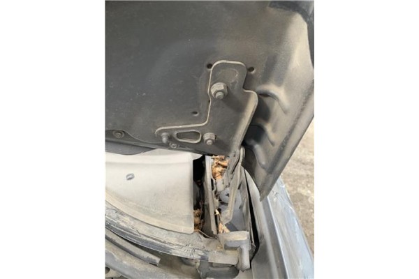 Recambio de bisagra capo izquierda para seat leon (1p1) 1.9 tdi referencia OEM IAM 1P0823301  