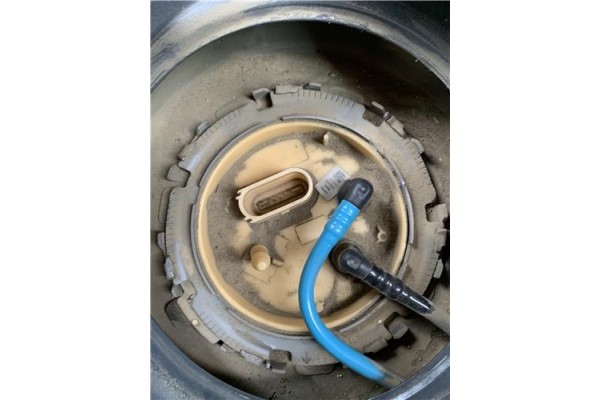 Recambio de bomba combustible para seat leon (1p1) 1.9 tdi referencia OEM IAM 1K0919050J 9086 