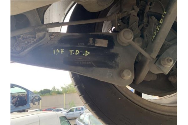 Recambio de brazo inferior trasero derecho para seat leon (1p1) 1.9 tdi referencia OEM IAM 1K0505226H 035F9 