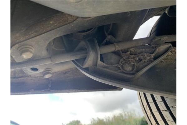 Recambio de brazo inferior trasero derecho para seat leon (1p1) 1.9 tdi referencia OEM IAM 1K0505226H 035F9 