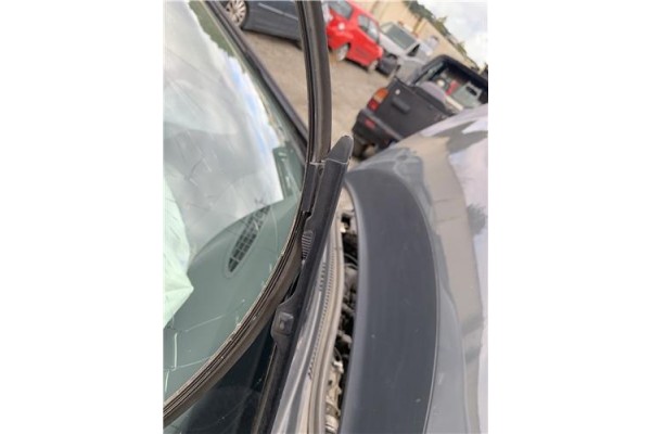 Recambio de brazo limpiaparabrisas delantero derecho para seat leon (1p1) 1.9 tdi referencia OEM IAM 1P0955410A  