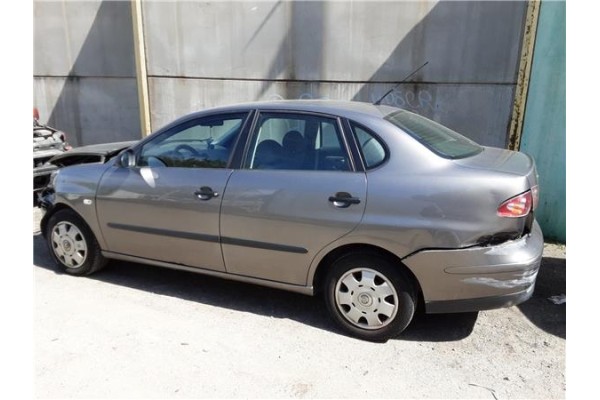 seat cordoba berlina (6l2) del año 2003
