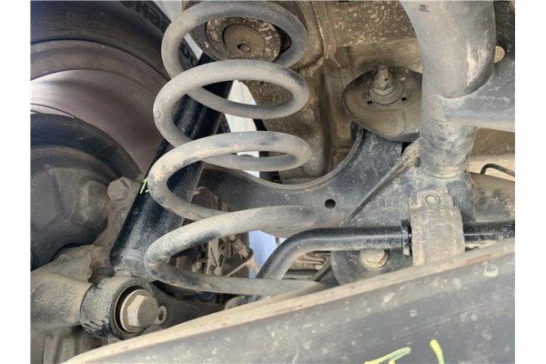 Recambio de brazo superior izquierdo suspension trasero para seat leon (1p1) 1.9 tdi referencia OEM IAM 29CV2CG0N 1K0505223K 