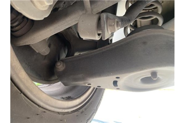 Recambio de brazo suspension trasero derecho para seat leon (1p1) 1.9 tdi referencia OEM IAM 19CS236FAB 1K0505311AB 