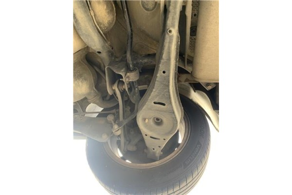 Recambio de brazo suspension trasero derecho para seat leon (1p1) 1.9 tdi referencia OEM IAM 19CS236FAB 1K0505311AB 
