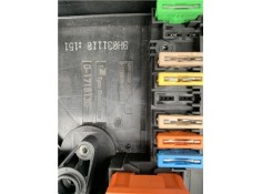 Recambio de caja fusibles/rele para seat leon (1p1) 1.9 tdi referencia OEM IAM 3C09712490 1718130 