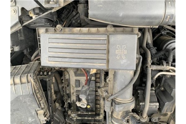 Recambio de carcasa filtro aire para seat leon (1p1) 1.9 tdi referencia OEM IAM 3C0129607BD  