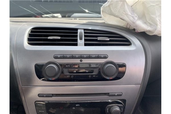 Recambio de consola para seat leon (1p1) 1.9 tdi referencia OEM IAM 1P1819110F 1P0819203AB0R 