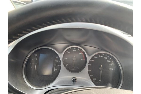 Recambio de cuadro completo para seat leon (1p1) 1.9 tdi referencia OEM IAM 1P0920853AX 1P0920804CX 